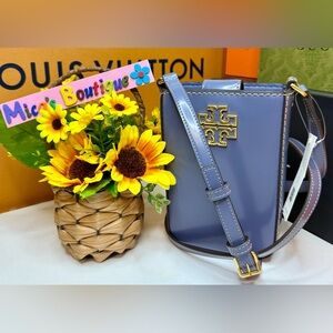 🆕TORY🎍BURCH Phone Crossbody Bag with Gold Emblem 💯Authentic 🔥
